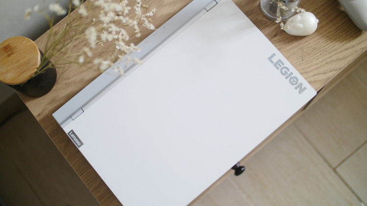 لپ تاپ گیمینگ ورندرینگ لنوو لجیون5 سفید LAPTOP GAMING RENDER LENOVO LEGION5 WHITE
