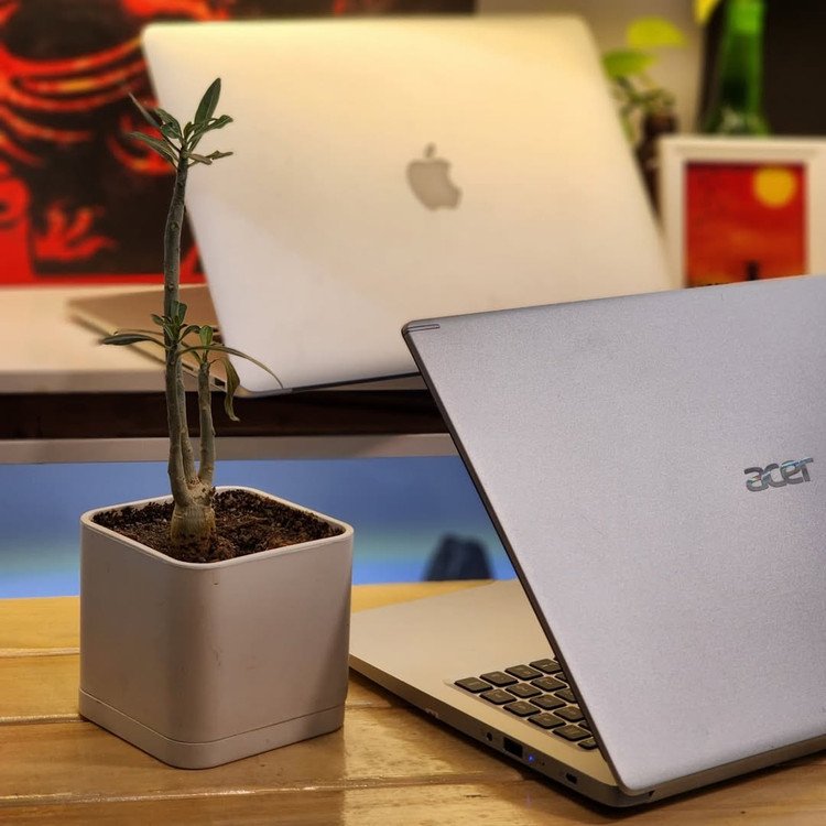 لپ تاپ ایسر اسپیر گرافیک دار مهندسی دانشجویی laptop acer aspire i5-8265u /8g ddr4/ 256g ssd/15.6 fhd/2g mx 250