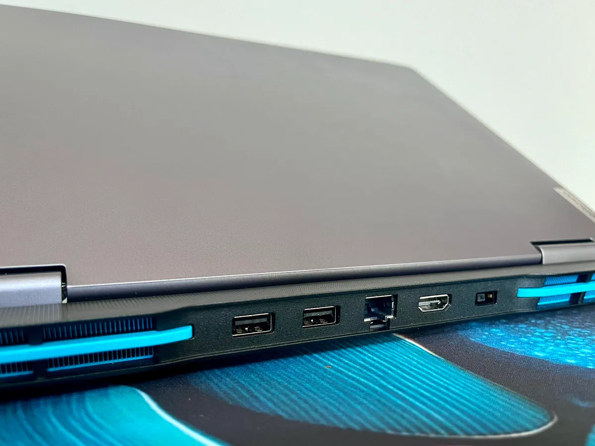 لپ تاپ گیمینگ لنوو loq i5-12450h/ram 16g/hard 512g ssd/vga 6g rtx 3050/led 15.6 fhd 144hz laptop gaming lenovo loq loq i5-12450h/ram 16g/hard 512g ssd/vga 6g rtx 3050/led 15.6 fhd 144hz